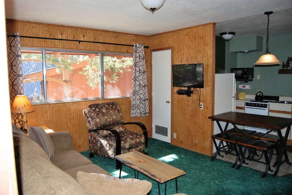 Edelweiss Lodge Mammoth Lakes Exterior photo